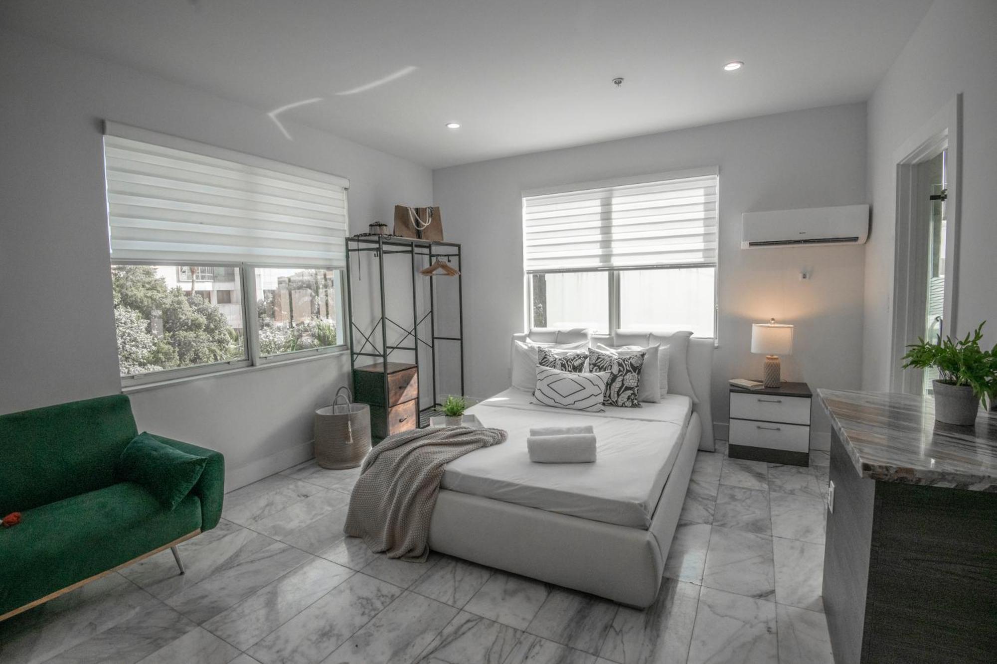 Renzzi On The Beach Miami Beach Bagian luar foto